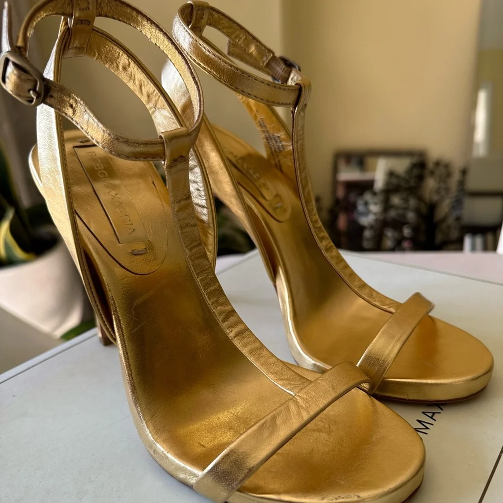 BCBGMaxAzria Gold Women's Heels - Picture 5 of 9